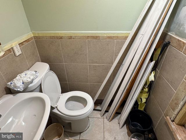 417 CHAPEL TERRACE, Reading, PA 19602