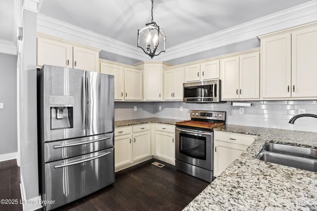 141 S River Crest, Mt Washington, KY 40047