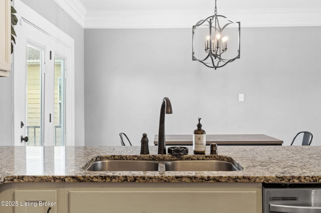 141 S River Crest, Mt Washington, KY 40047