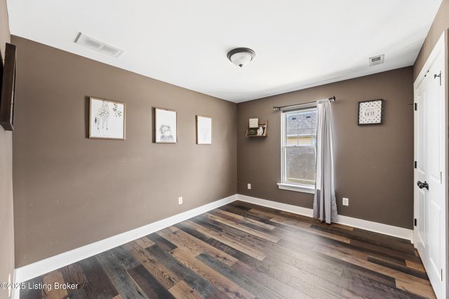 141 S River Crest, Mt Washington, KY 40047