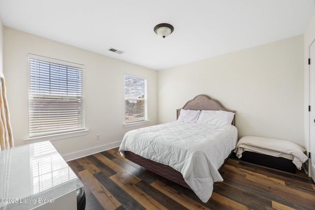 141 S River Crest, Mt Washington, KY 40047