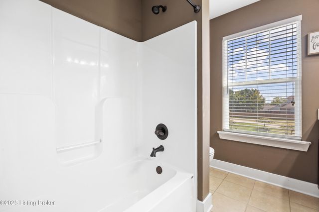 141 S River Crest, Mt Washington, KY 40047