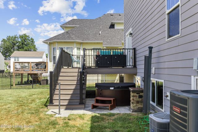 141 S River Crest, Mt Washington, KY 40047