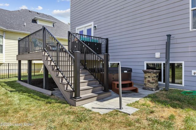 141 S River Crest, Mt Washington, KY 40047