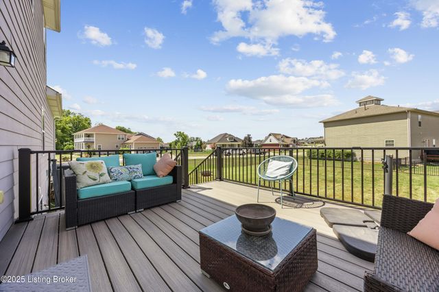 141 S River Crest, Mt Washington, KY 40047