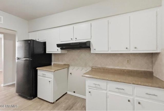 8730 LEO Street, El Paso, TX 79904