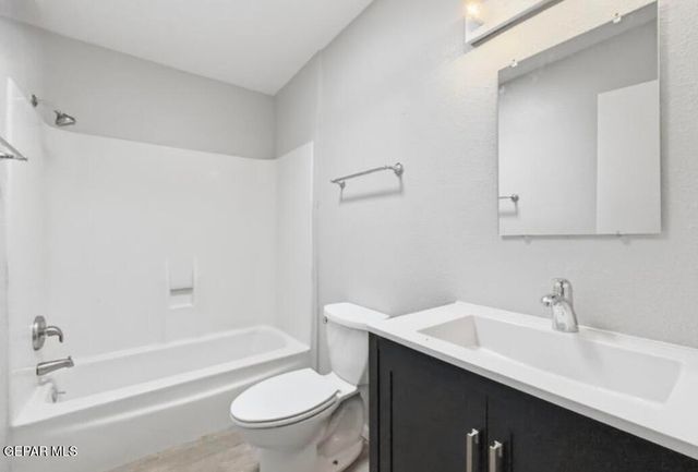 8730 LEO Street, El Paso, TX 79904