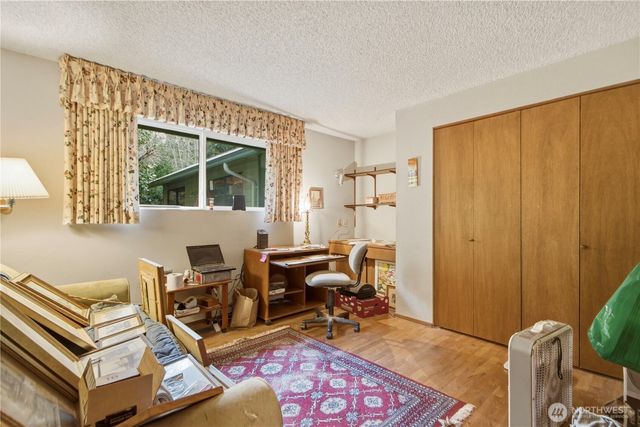 19640 SE 29th Street, Sammamish, WA 98075