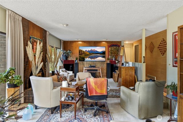 19640 SE 29th Street, Sammamish, WA 98075