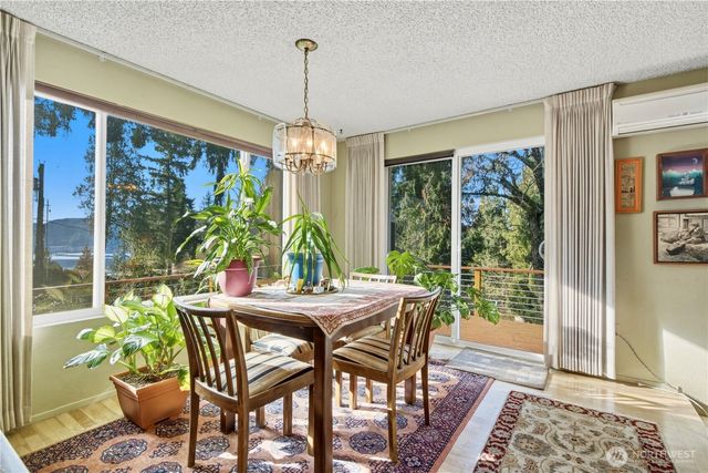 19640 SE 29th Street, Sammamish, WA 98075