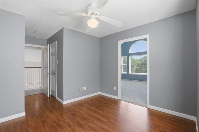 1136 Breezewood Drive, Lewisville, TX 75077