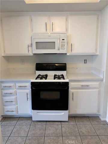 1284 Mohave Drive, Colton, CA 92324