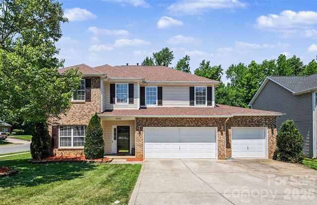 10103 Caldwell Forest Drive, Charlotte, NC 28213