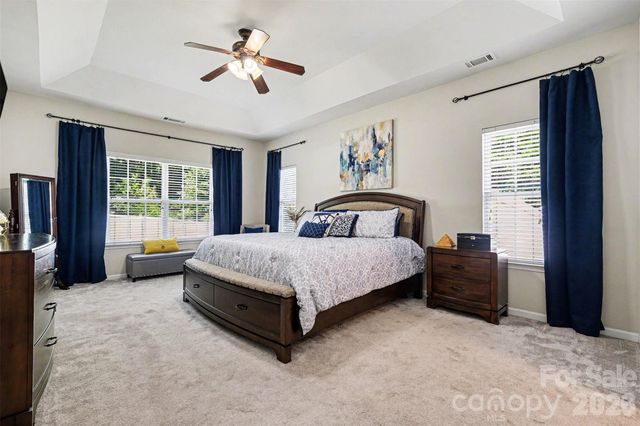 10103 Caldwell Forest Drive, Charlotte, NC 28213