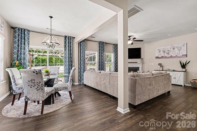 10103 Caldwell Forest Drive, Charlotte, NC 28213