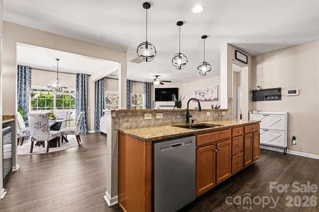 10103 Caldwell Forest Drive, Charlotte, NC 28213