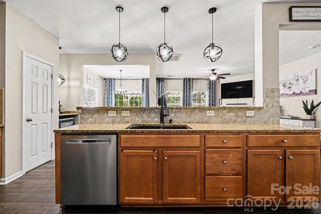 10103 Caldwell Forest Drive, Charlotte, NC 28213