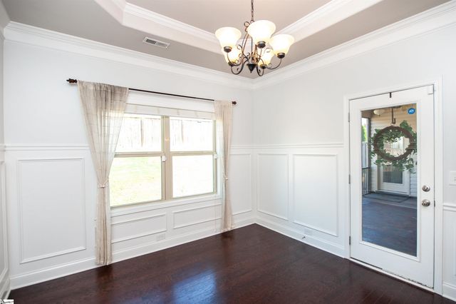 454 Wolfbend Road, Woodruff, SC 29388