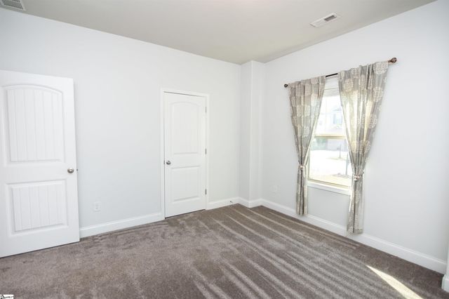 454 Wolfbend Road, Woodruff, SC 29388