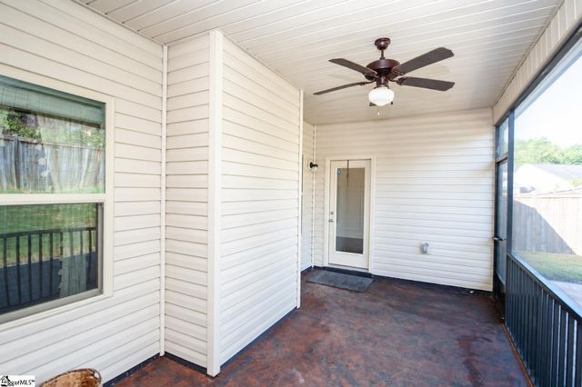 454 Wolfbend Road, Woodruff, SC 29388