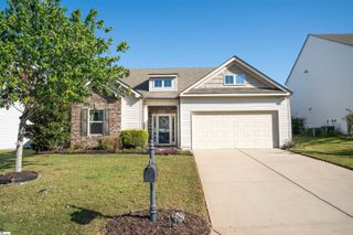 454 Wolfbend Road, Woodruff, SC 29388