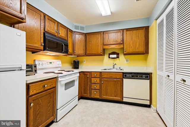 304 CRESTVIEW CT, Westminster, MD 21158