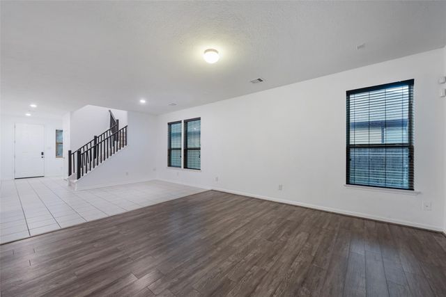 4006 Streambed Trail, Houston, TX 77068