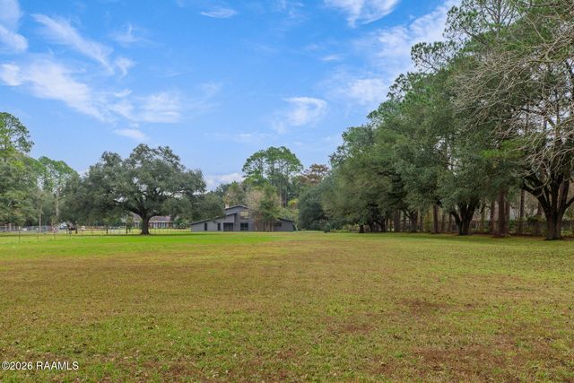 7867 Main Highway, St. Martinville, LA 70582