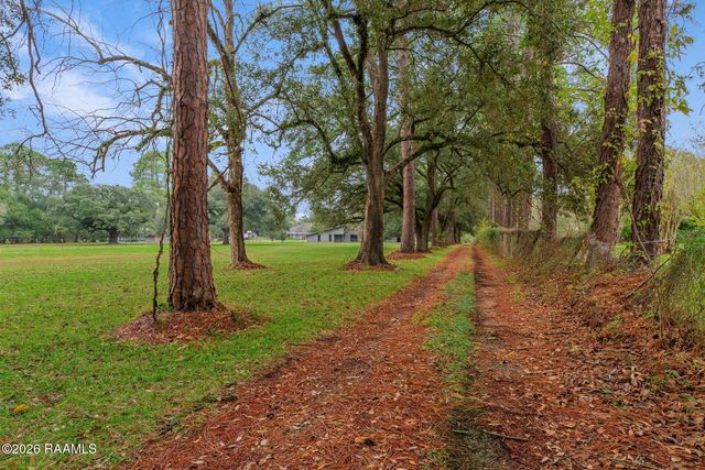 7867 Main Highway, St. Martinville, LA 70582