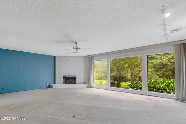 7867 Main Highway, St. Martinville, LA 70582