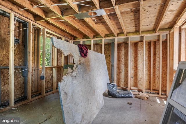 11 BISPHAM ST, Mount Holly, NJ 08060