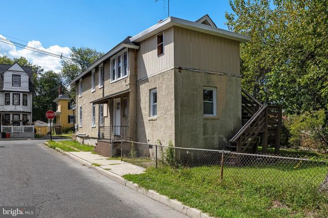 11 BISPHAM ST, Mount Holly, NJ 08060
