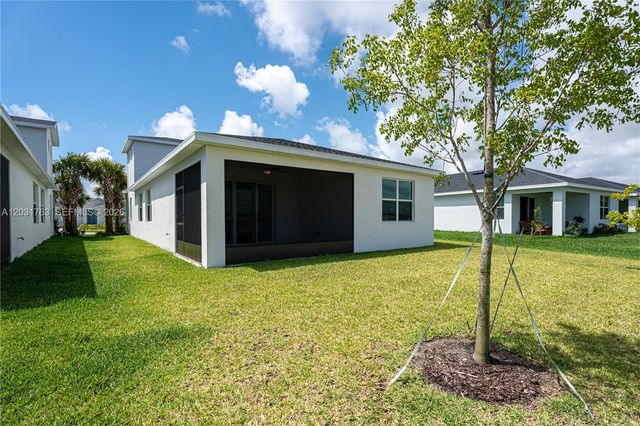 3506 Harborside Ave, Fort Pierce, FL 34946
