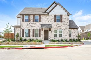 1101 Fallgate Drive, Saginaw, TX 76179