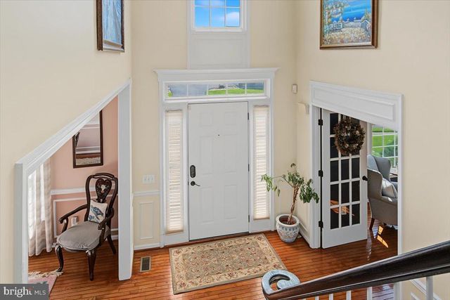 2 HUMMINGBIRD LN, Newark, DE 19711