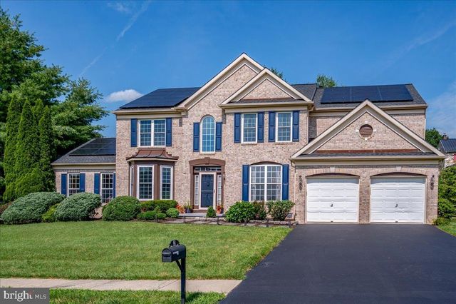 2 HUMMINGBIRD LN, Newark, DE 19711