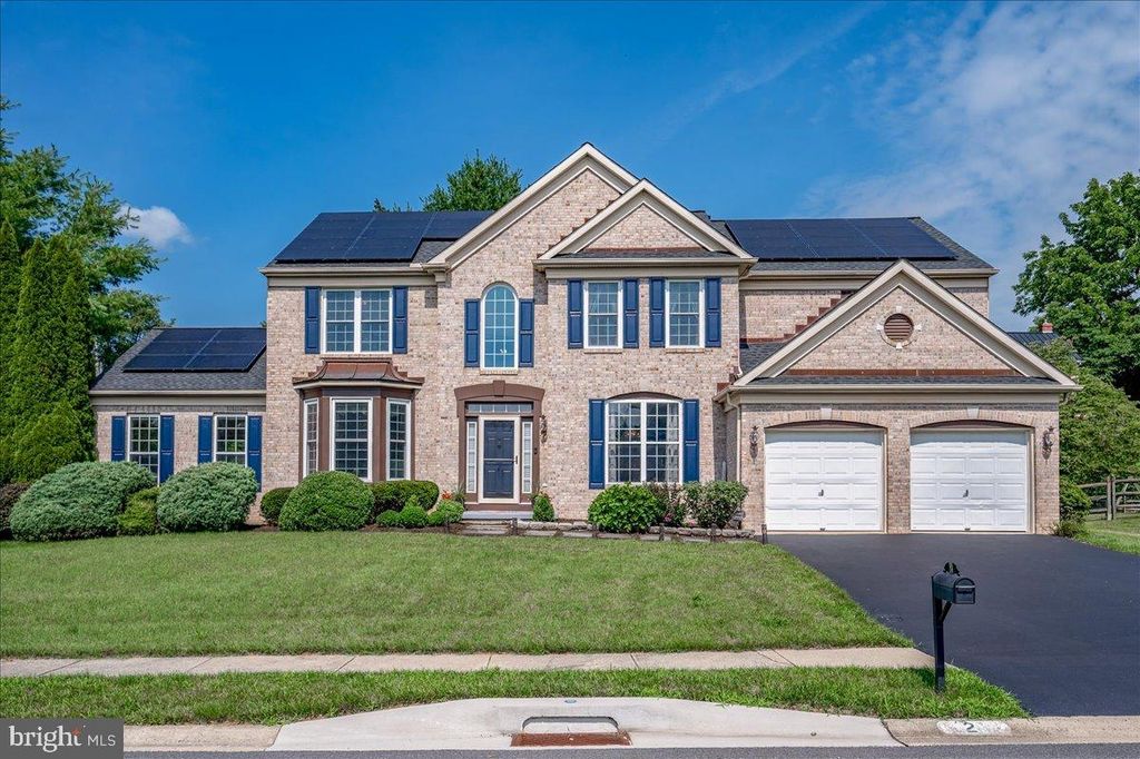 2 HUMMINGBIRD LN, Newark, DE 19711