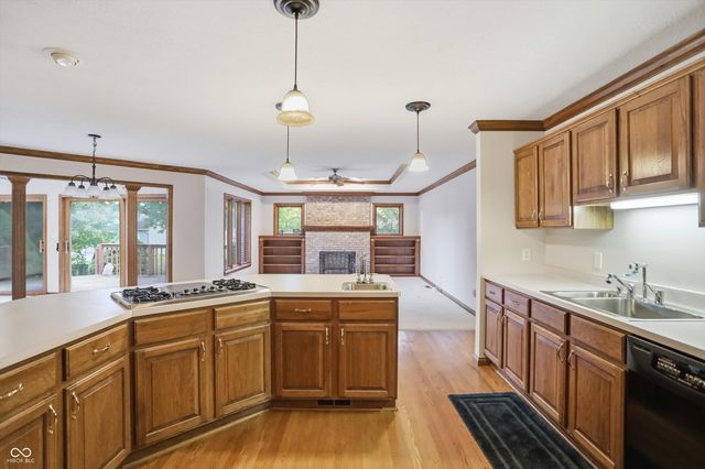 11757 Pebblepointe Pass, Carmel, IN 46033