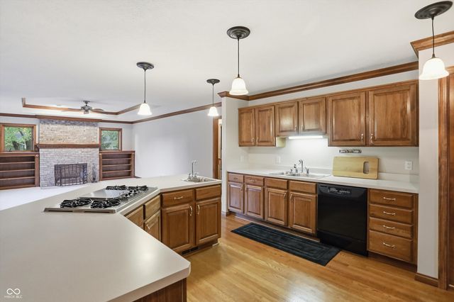 11757 Pebblepointe Pass, Carmel, IN 46033