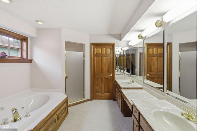 11757 Pebblepointe Pass, Carmel, IN 46033