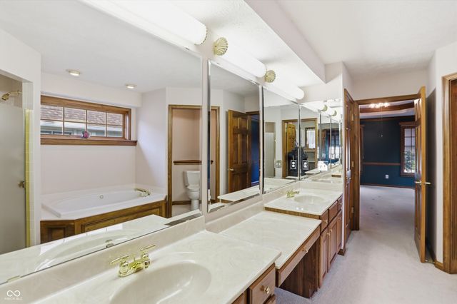 11757 Pebblepointe Pass, Carmel, IN 46033