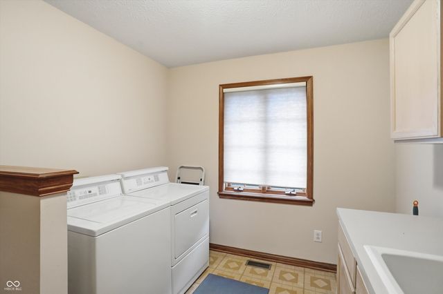 11757 Pebblepointe Pass, Carmel, IN 46033