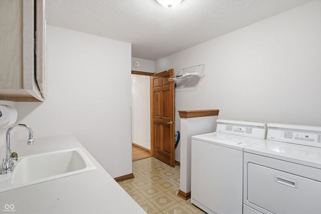 11757 Pebblepointe Pass, Carmel, IN 46033