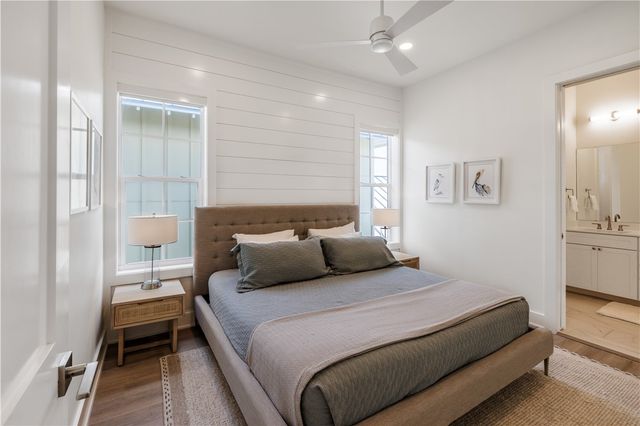 320 S Shore Dr, Port Aransas, TX 78373