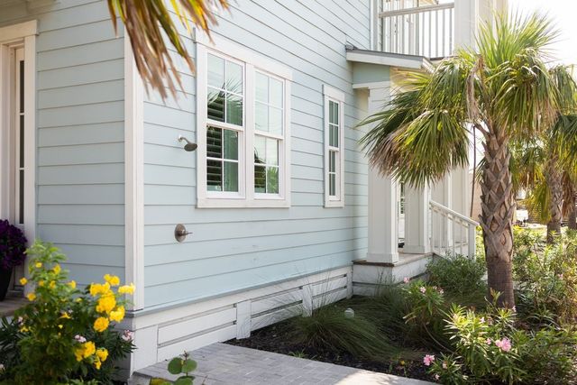 320 S Shore Dr, Port Aransas, TX 78373
