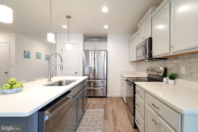 145 KEPHART ST, State College, PA 16803