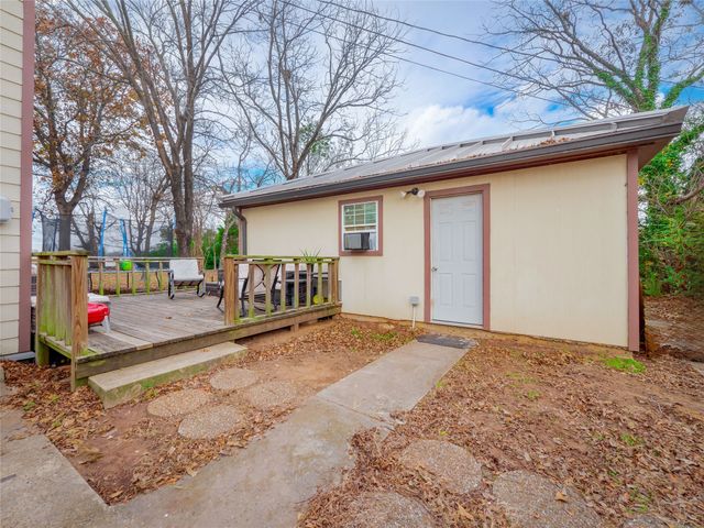 1209 New Dallas Highway, Bellmead, TX 76705