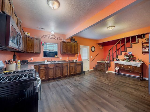 1209 New Dallas Highway, Bellmead, TX 76705