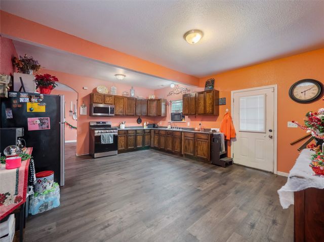 1209 New Dallas Highway, Bellmead, TX 76705