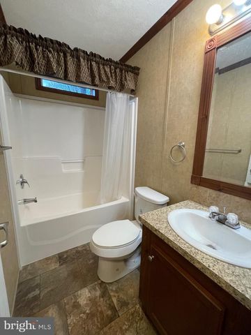 59 FOREST DR., Pennsville, NJ 08070